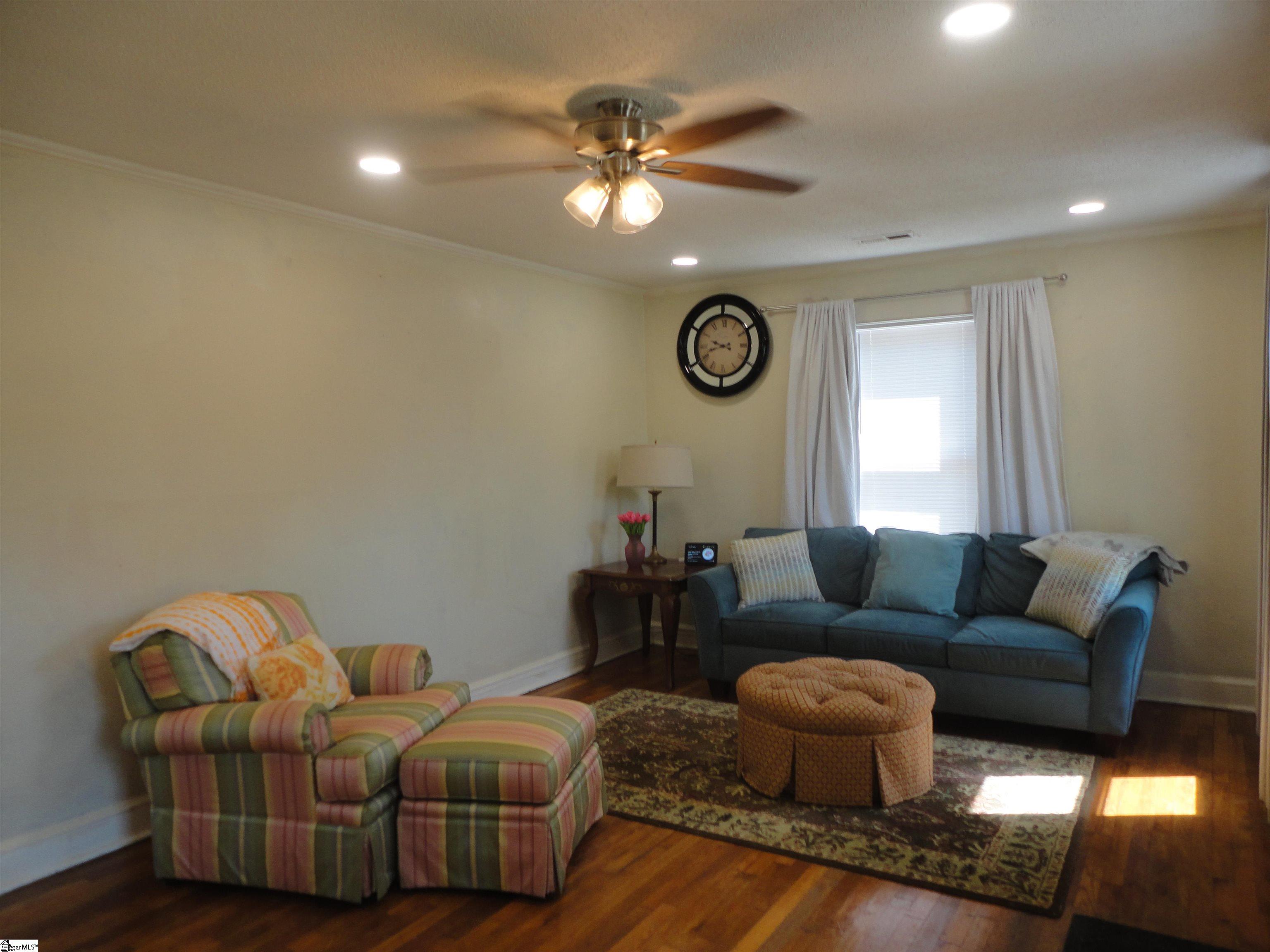 405 Perry Road Greenville, SC 29609
