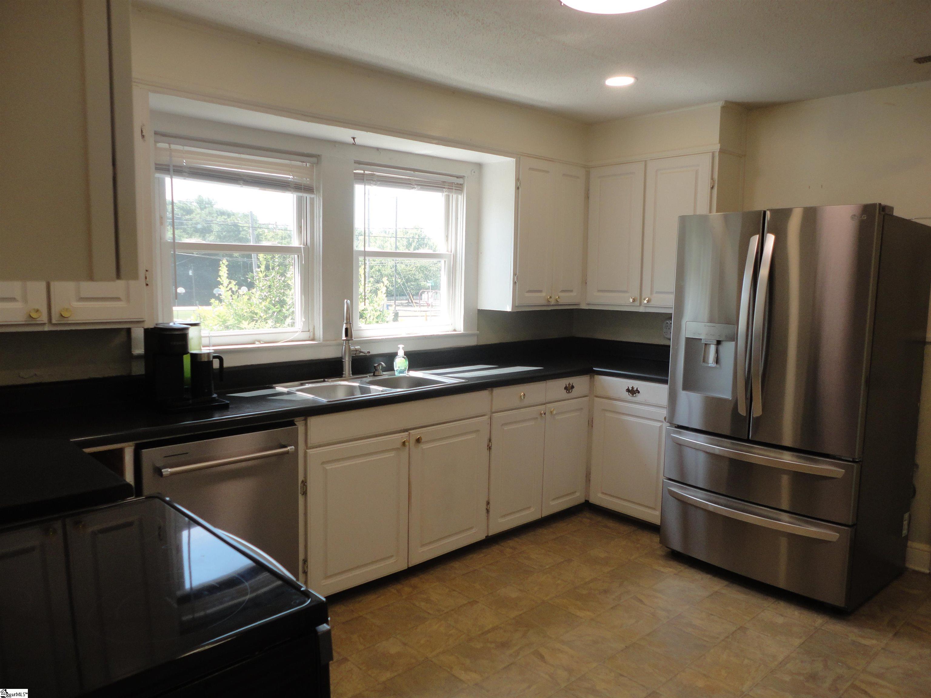 405 Perry Road Greenville, SC 29609