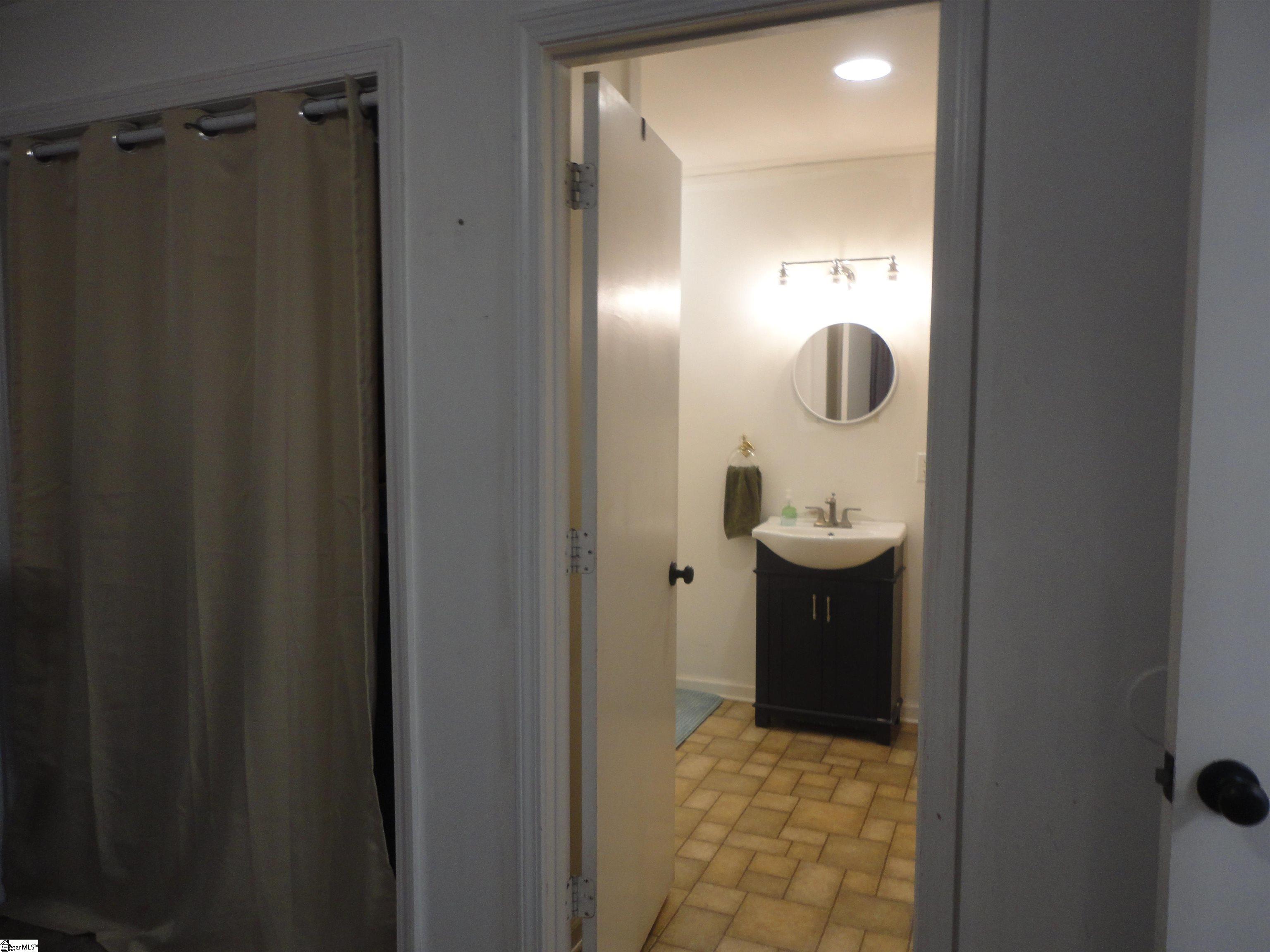 405 Perry Road Greenville, SC 29609