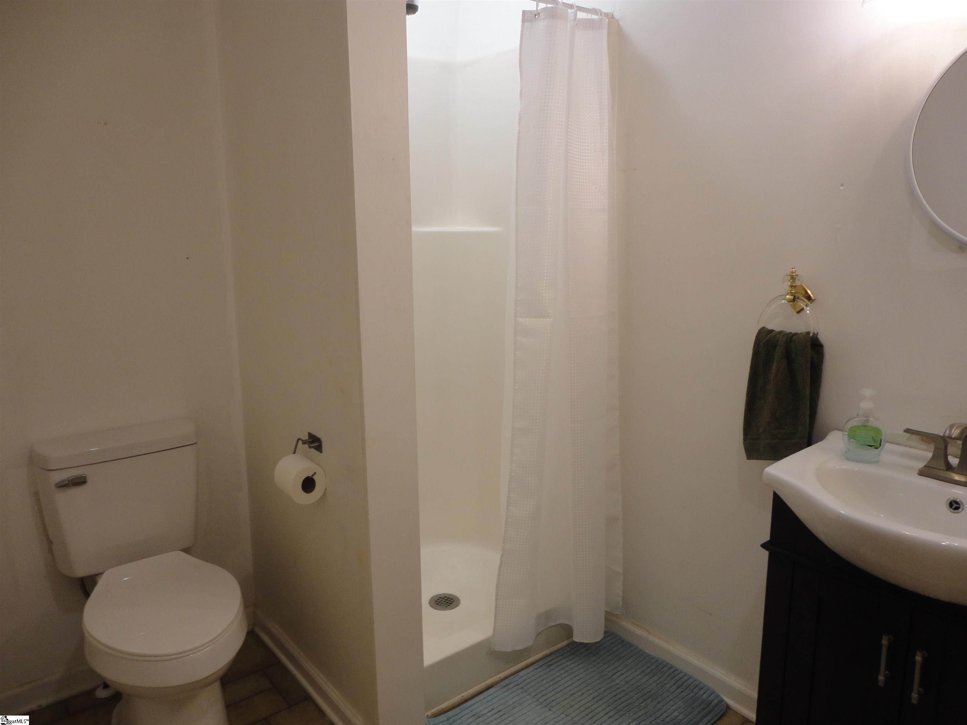 405 Perry Road Greenville, SC 29609