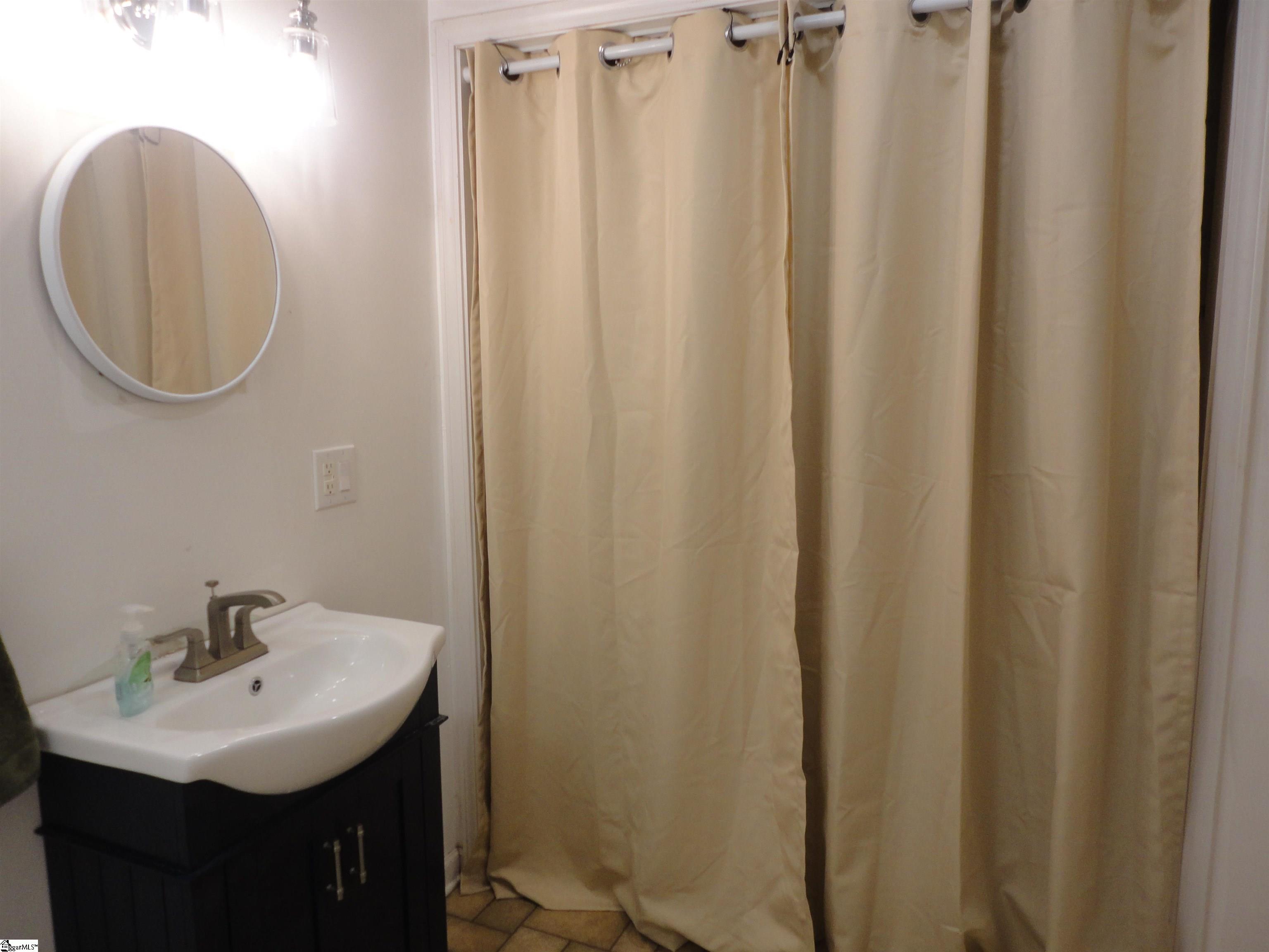 405 Perry Road Greenville, SC 29609