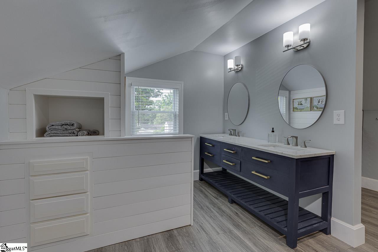 309 Summit Drive Greenville, SC 29609