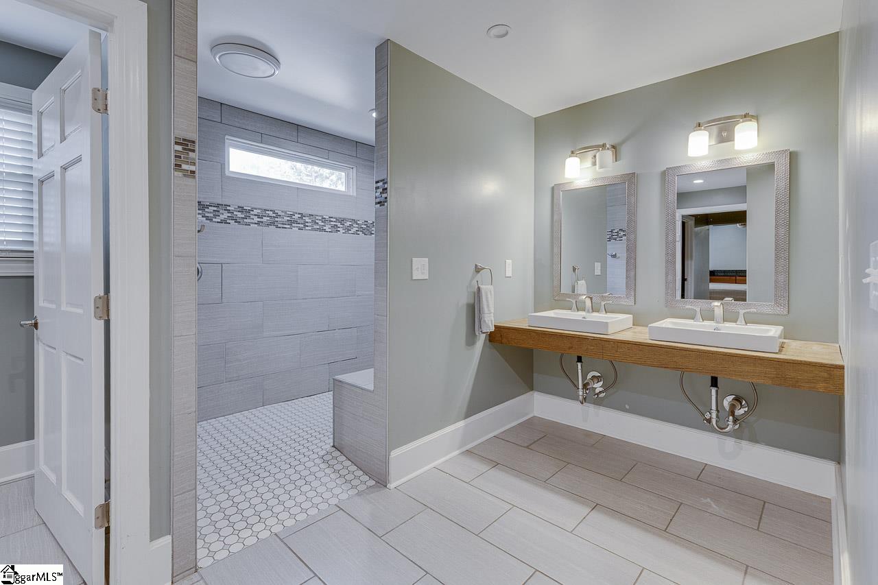 309 Summit Drive Greenville, SC 29609