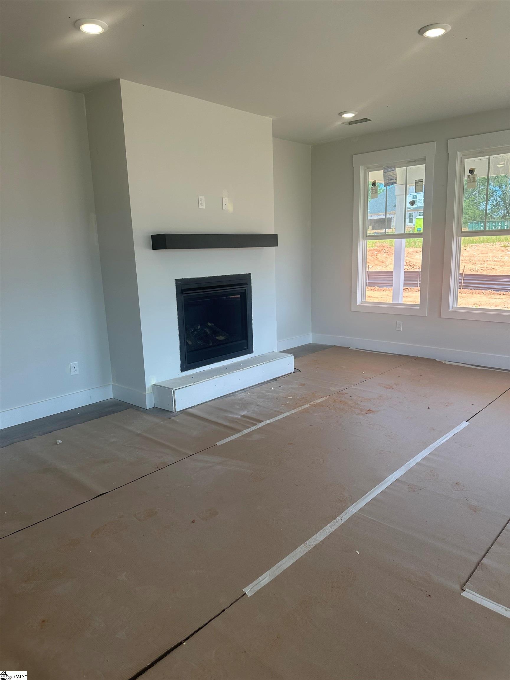 932 Tibetan Street Spartanburg, SC 29303