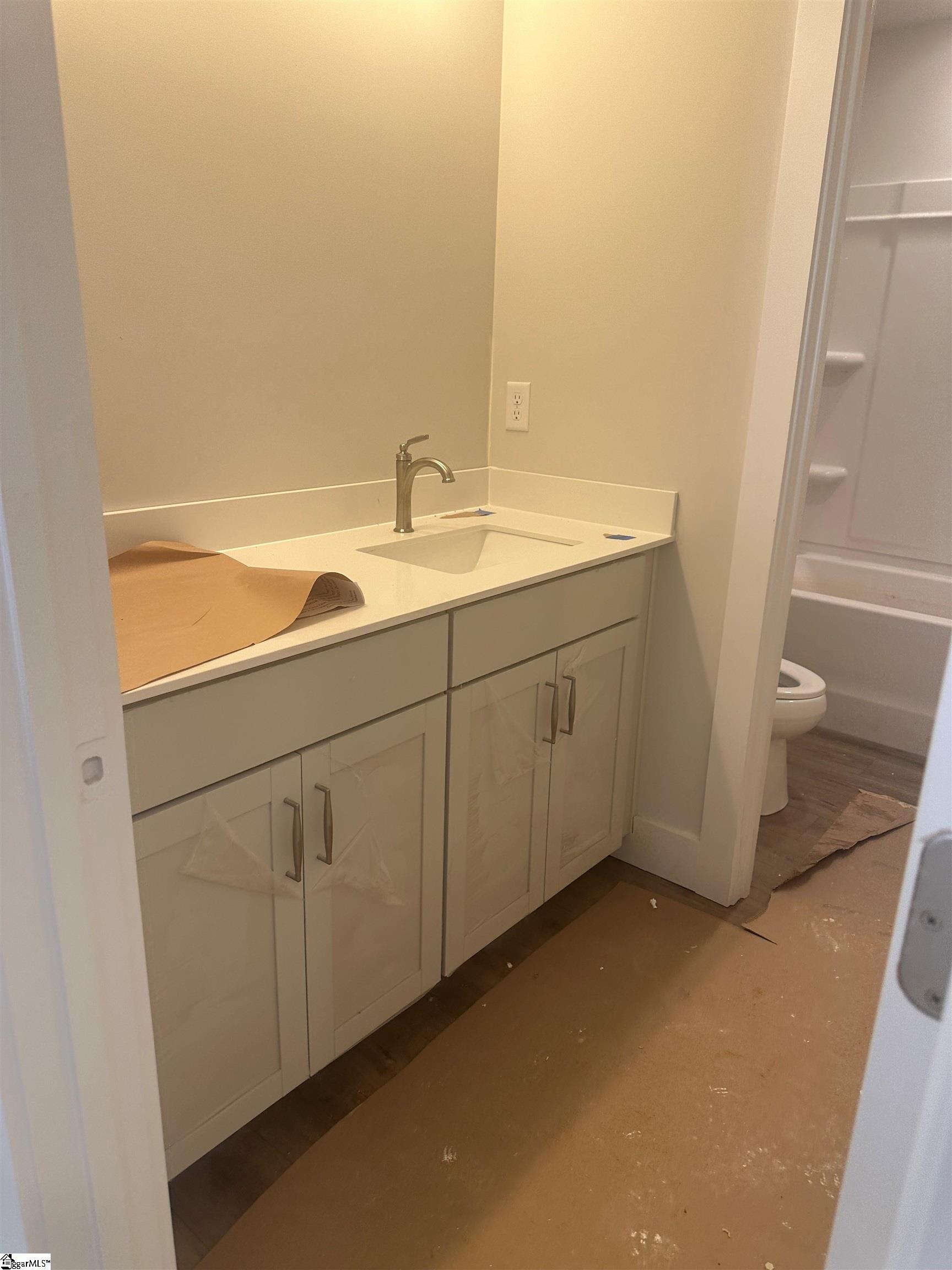 932 Tibetan Street Spartanburg, SC 29303