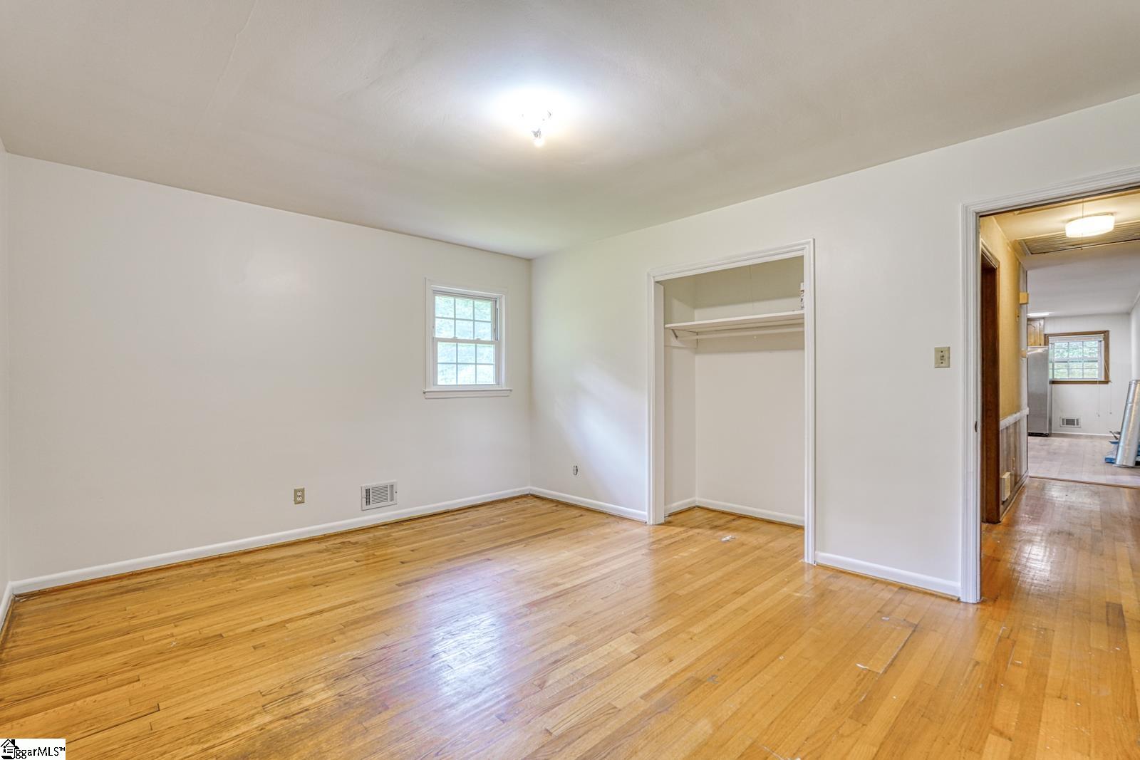 163 Walden Circle Spartanburg, SC 29301