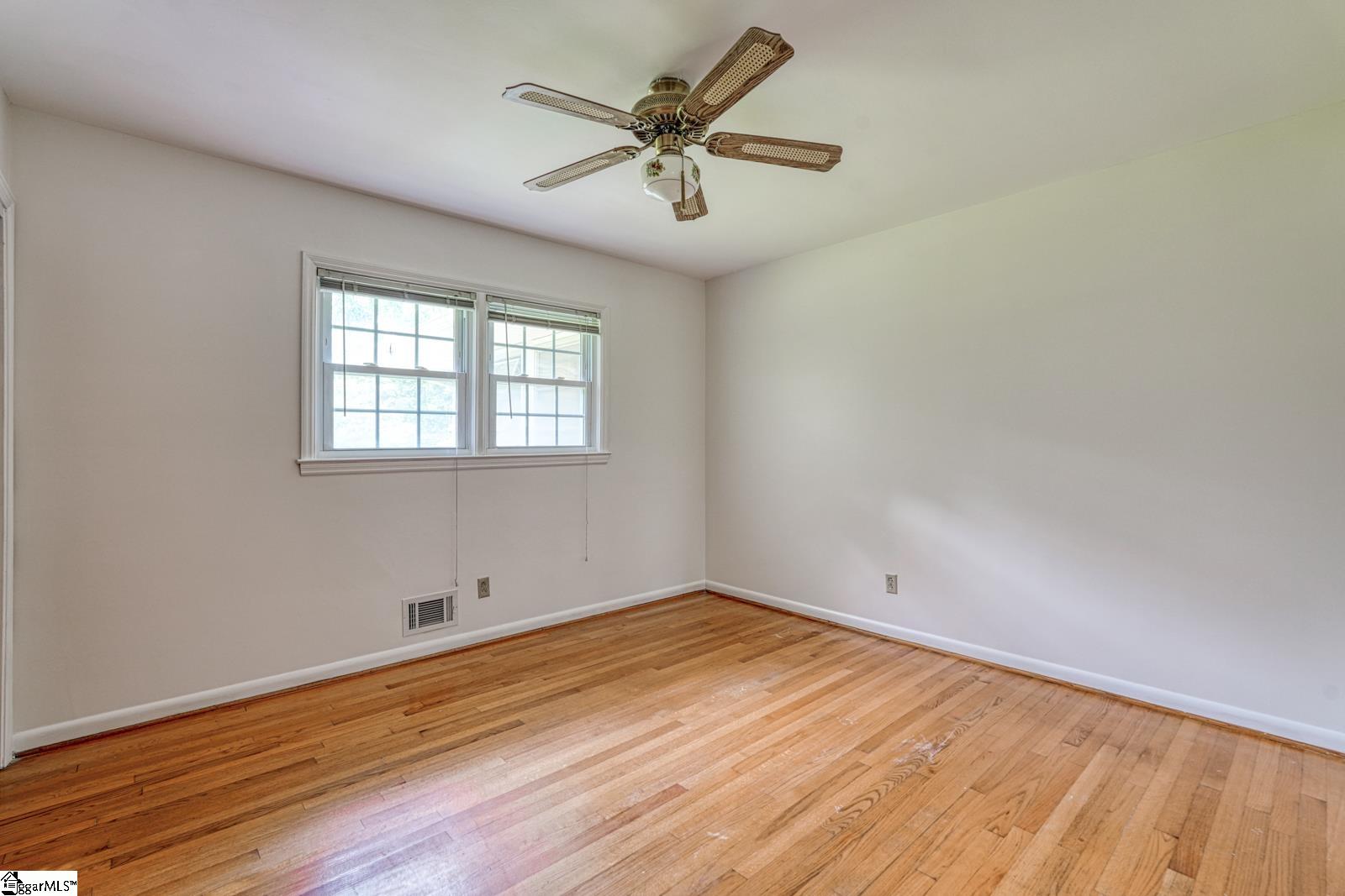 163 Walden Circle Spartanburg, SC 29301