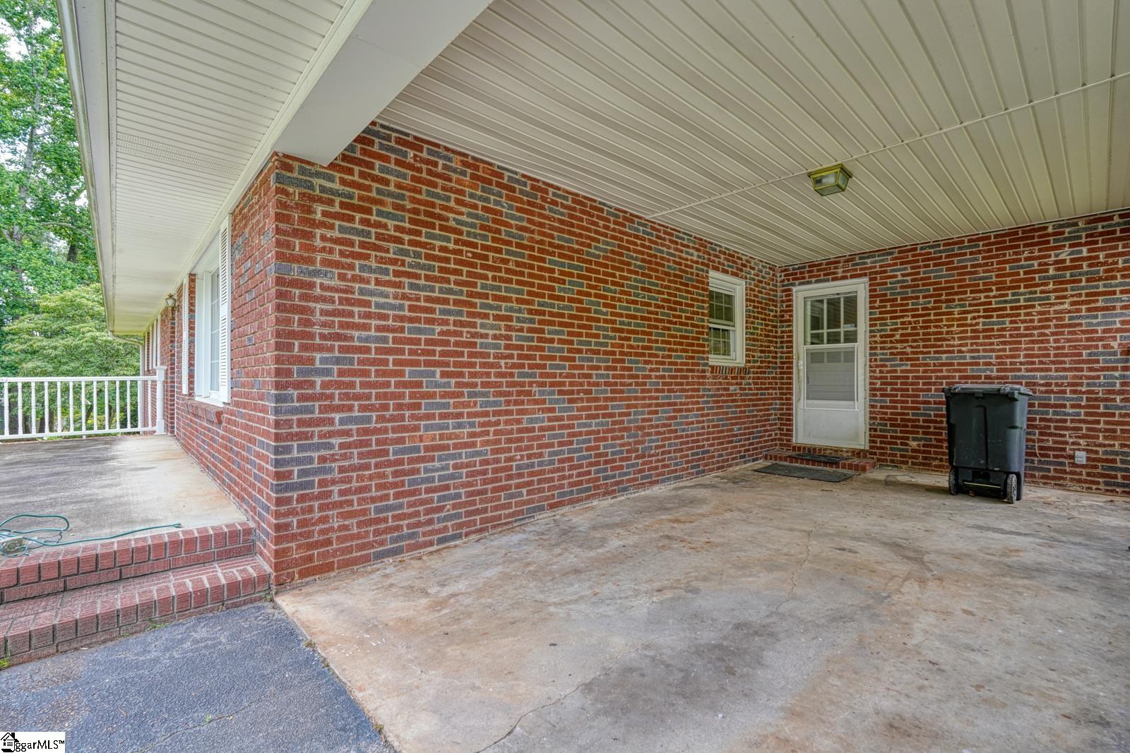 163 Walden Circle Spartanburg, SC 29301