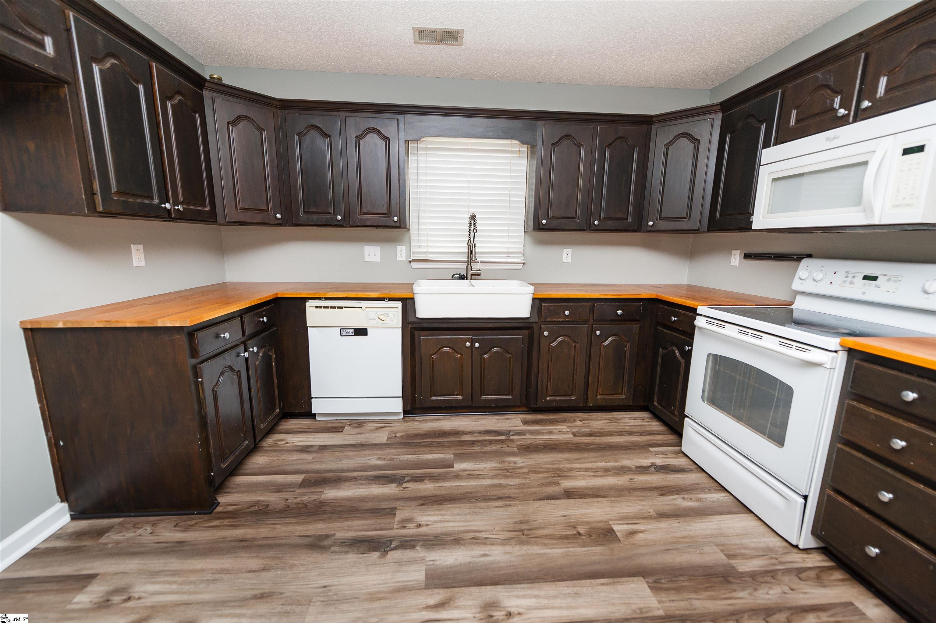 403 Brianna Drive Boiling Springs, SC 29316