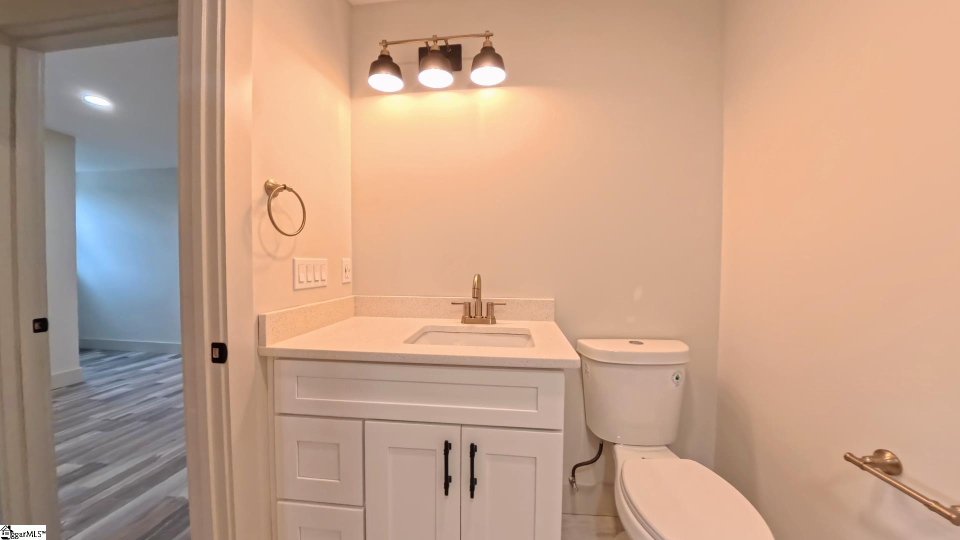 1017 Fox Row Taylors, SC 29687