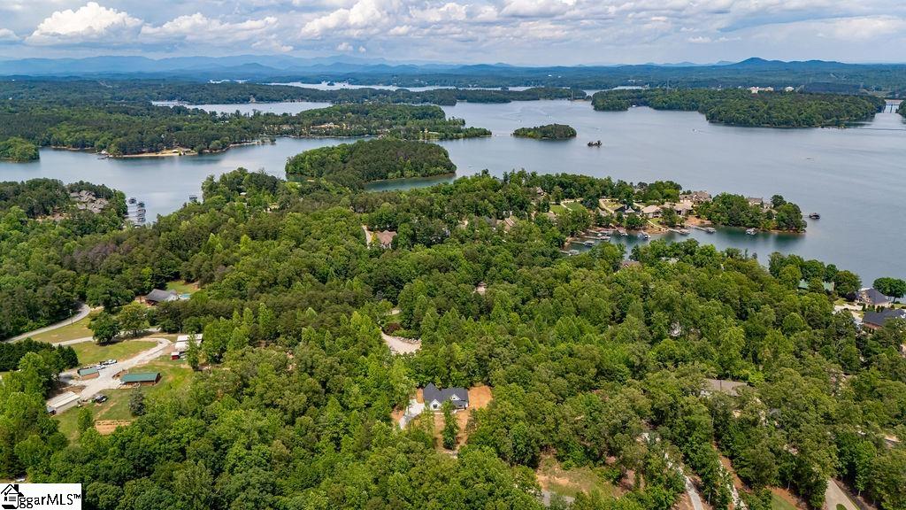 141 Knox Landing Drive Seneca, SC 29672