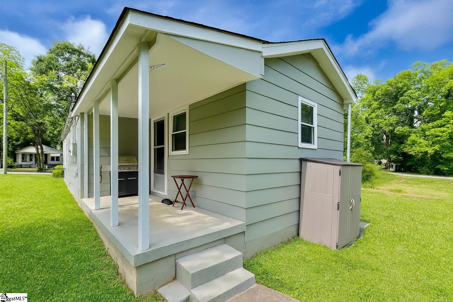 210 McDowell Street Laurens, SC 29360