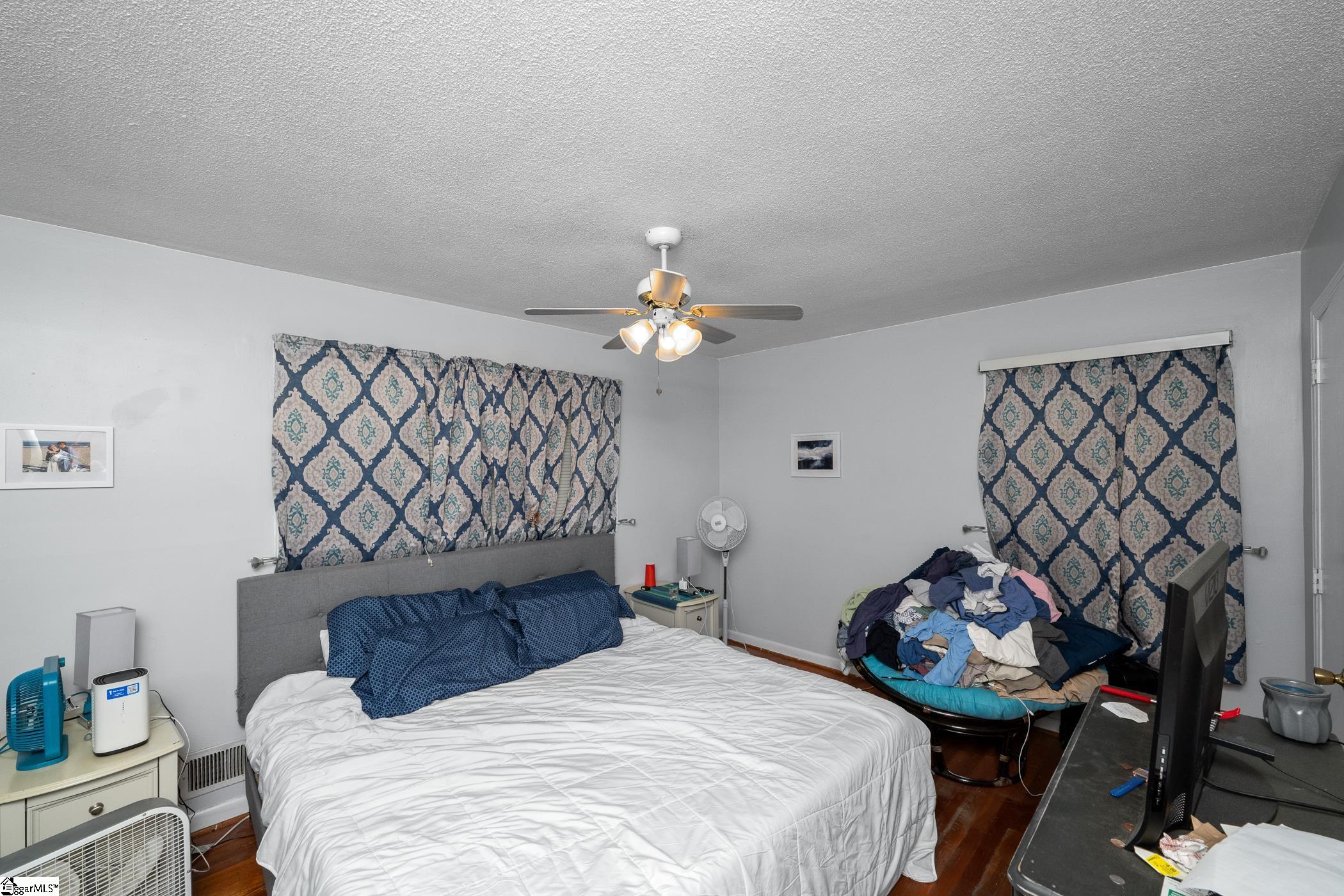 213 Knollwood Drive Spartanburg, SC 29301