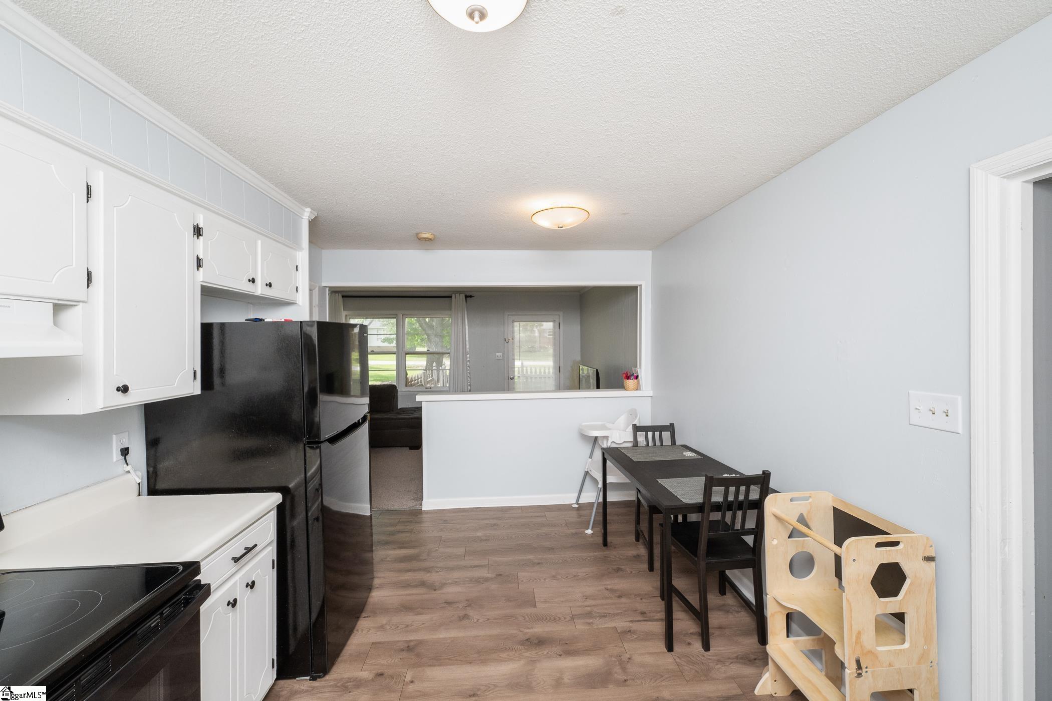 213 Knollwood Drive Spartanburg, SC 29301