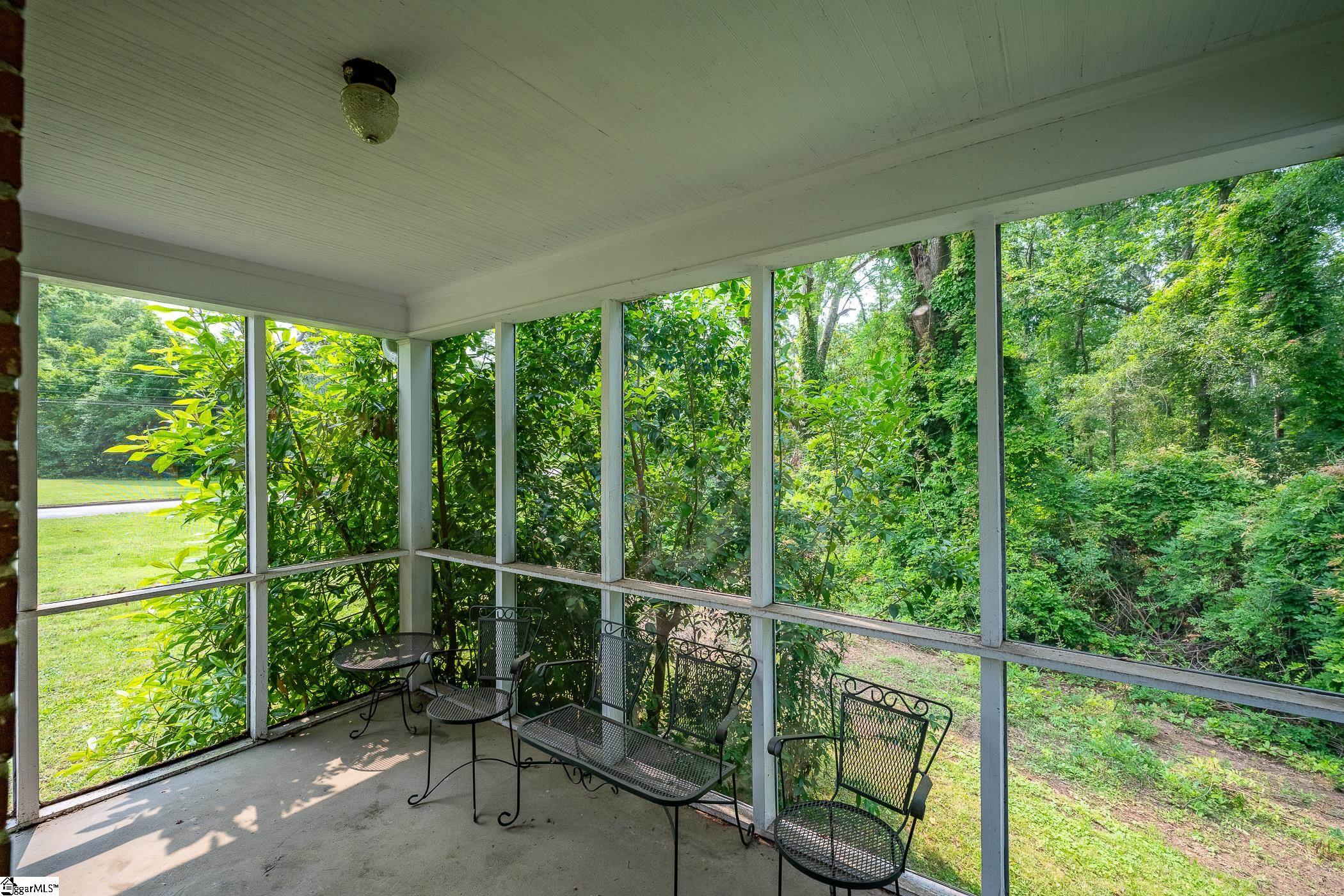 105 Barksdale Circle Laurens, SC 29360