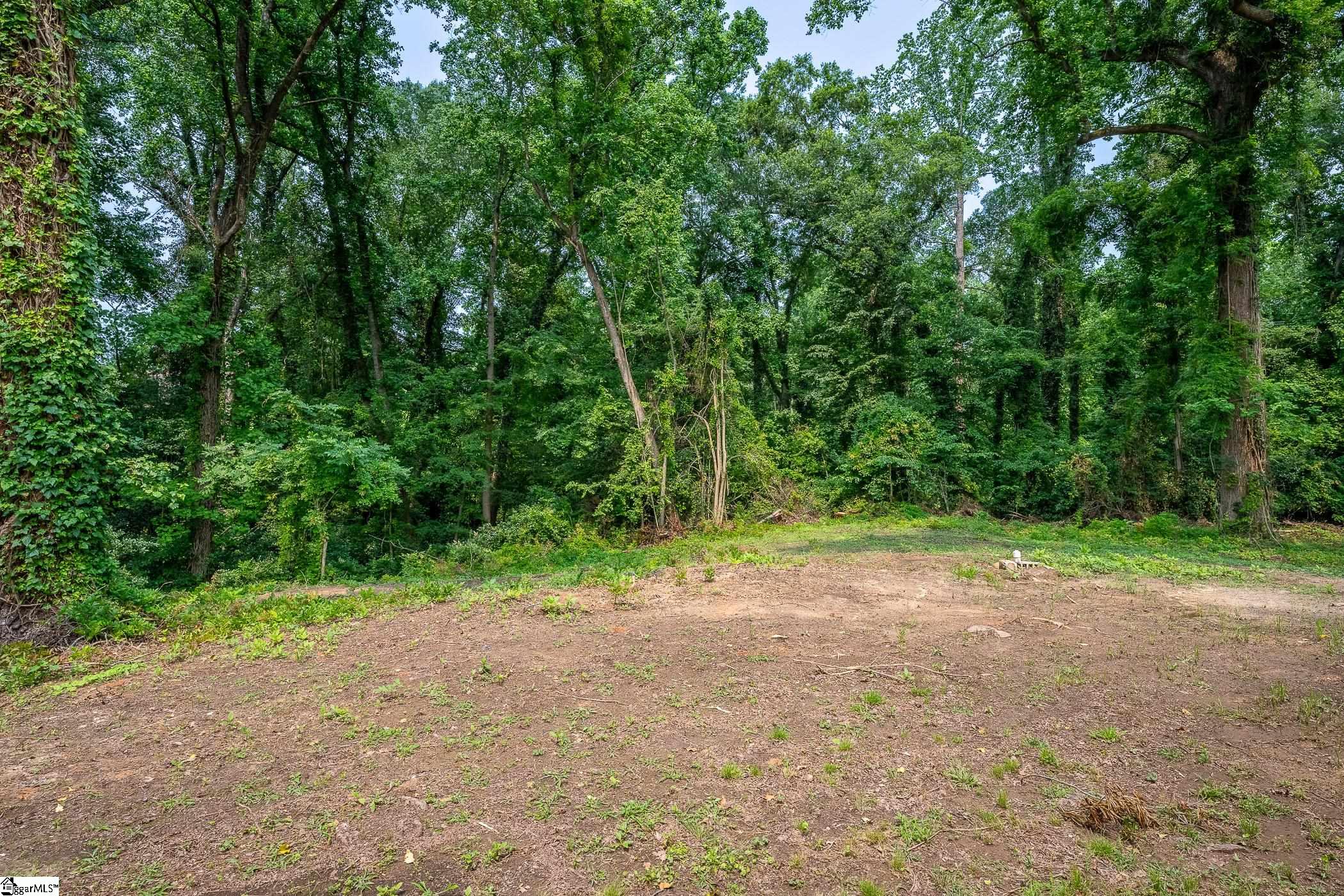 105 Barksdale Circle Laurens, SC 29360