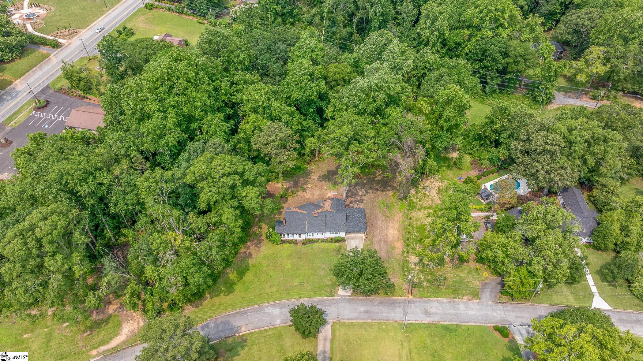 105 Barksdale Circle Laurens, SC 29360