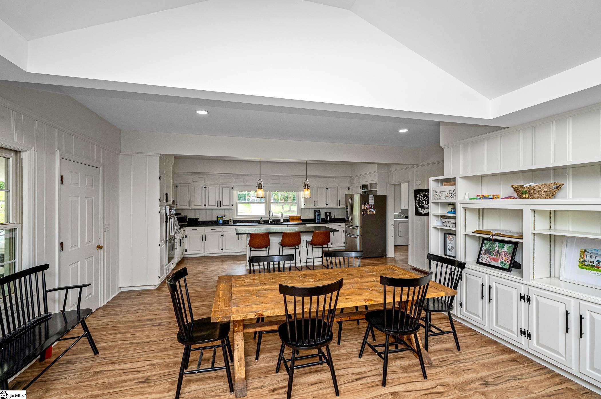 105 Barksdale Circle Laurens, SC 29360
