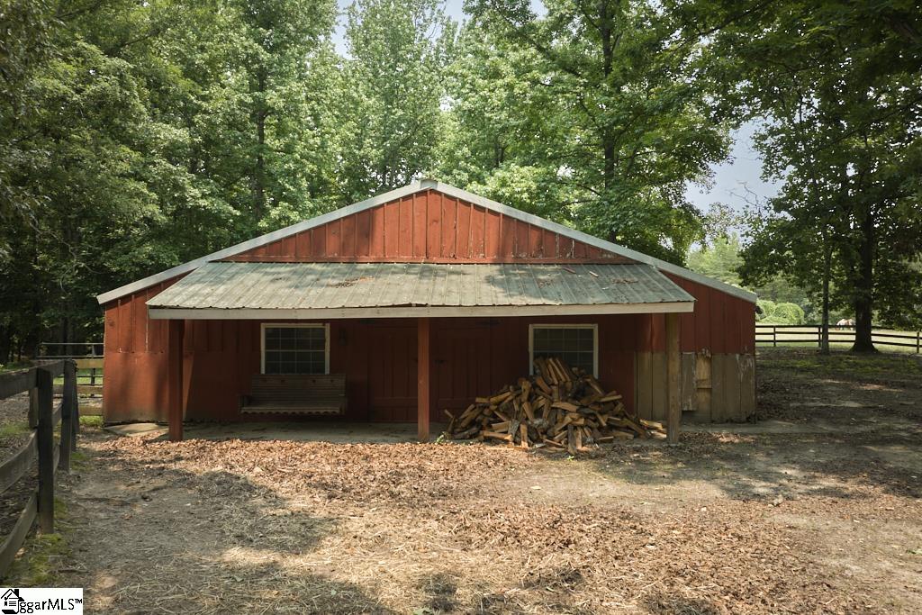 355 Night Lark Lane Campobello, SC 29322