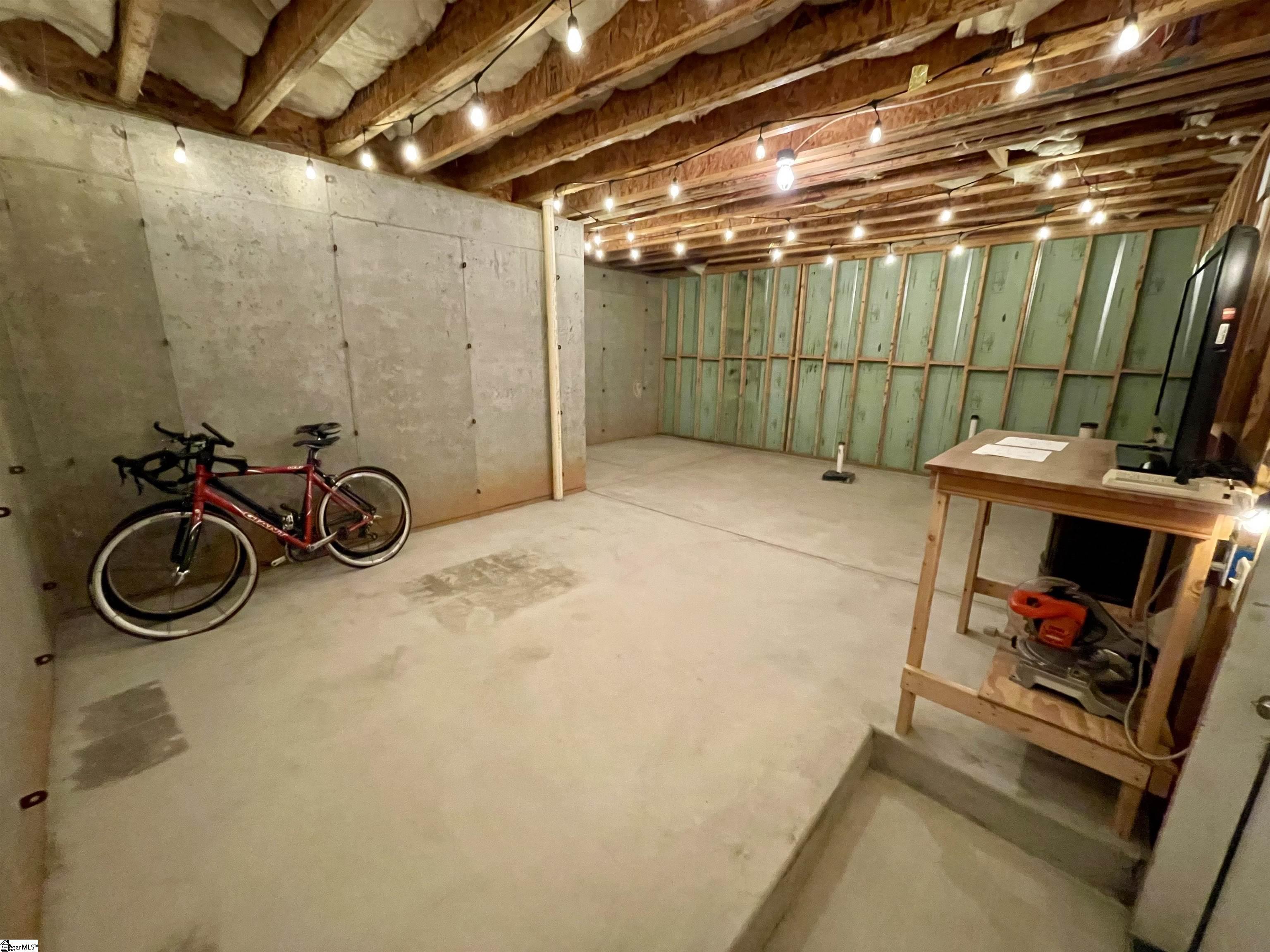 19 Edge Court UNIT Unit A Greenville, SC 29609