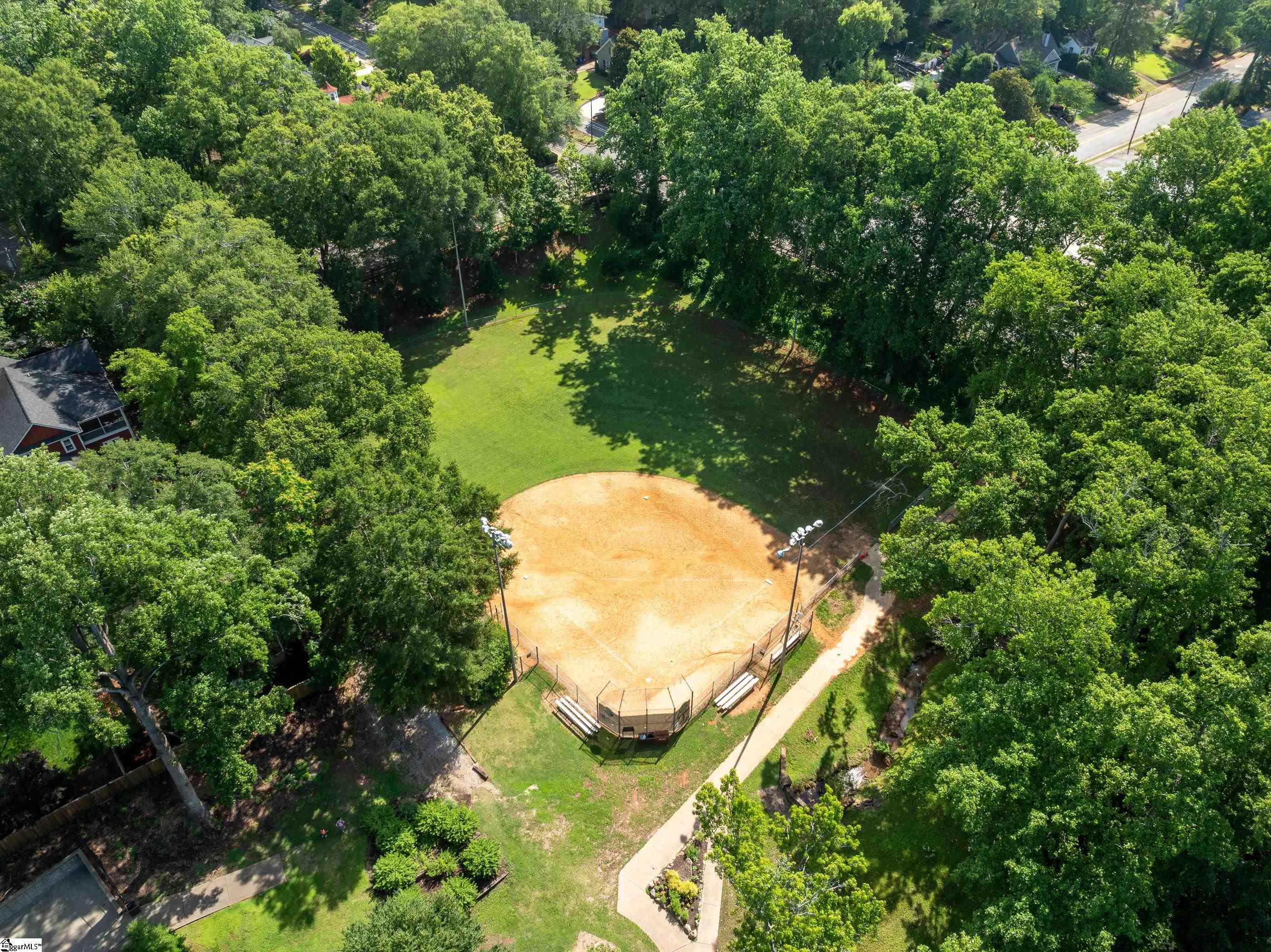 19 Edge Court UNIT Unit A Greenville, SC 29609