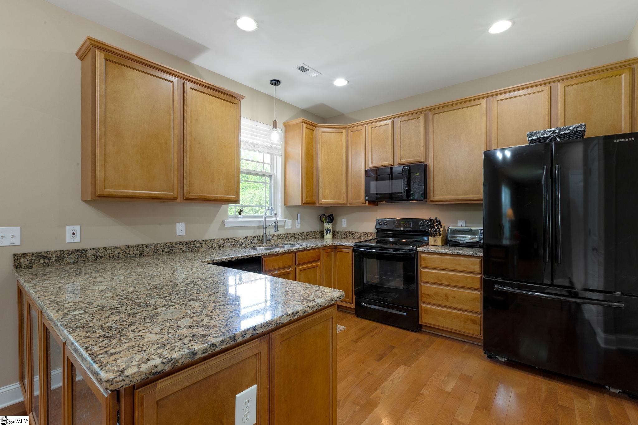 133 Stoneledges Lane Taylors, SC 29687