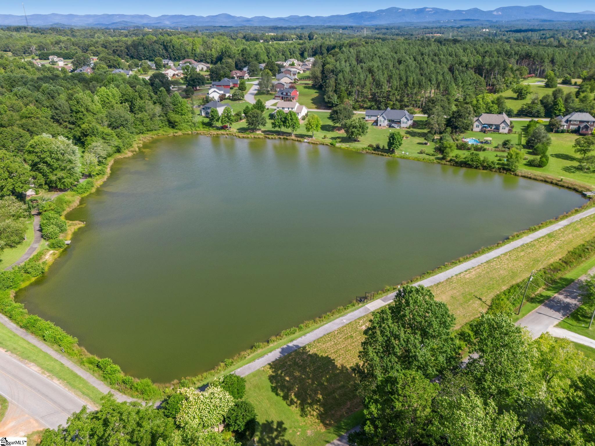 133 Stoneledges Lane Taylors, SC 29687