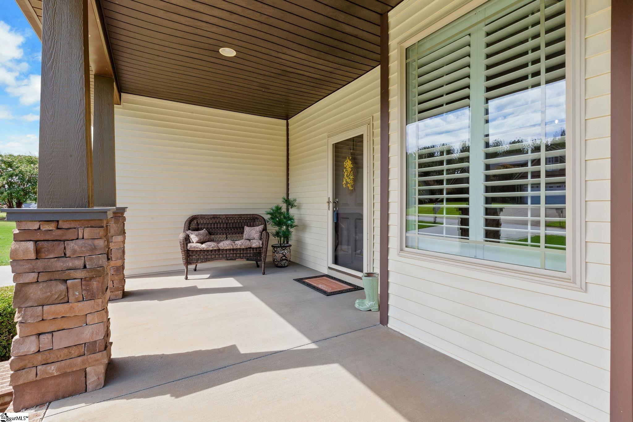 133 Stoneledges Lane Taylors, SC 29687