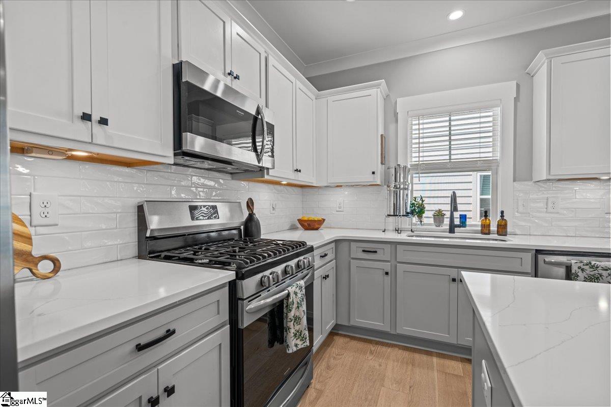 9 Logan Knoll Lane Greenville, SC 29607
