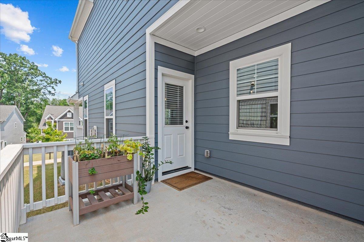 9 Logan Knoll Lane Greenville, SC 29607