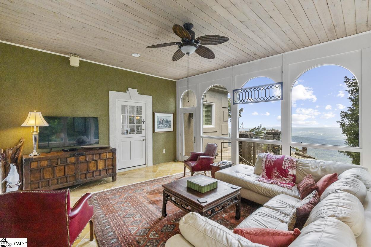 33 Southview Ledge Road Landrum, SC 29356