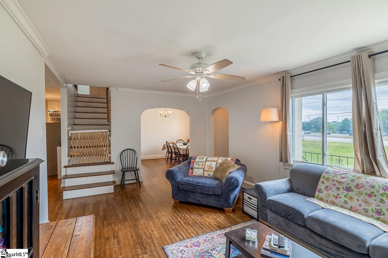 6913 White Horse Road Greenville, SC 29611-2528