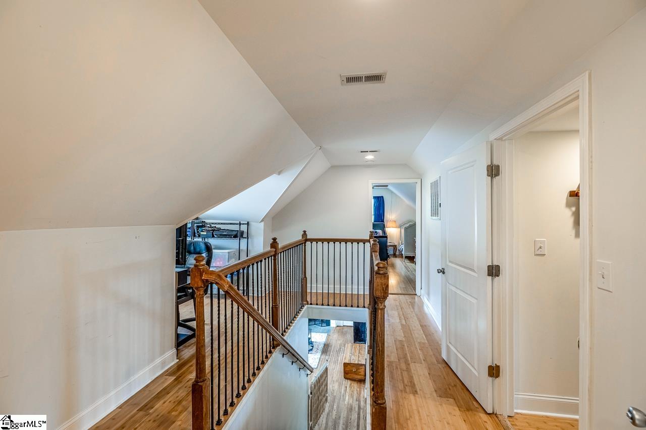 6913 White Horse Road Greenville, SC 29611-2528