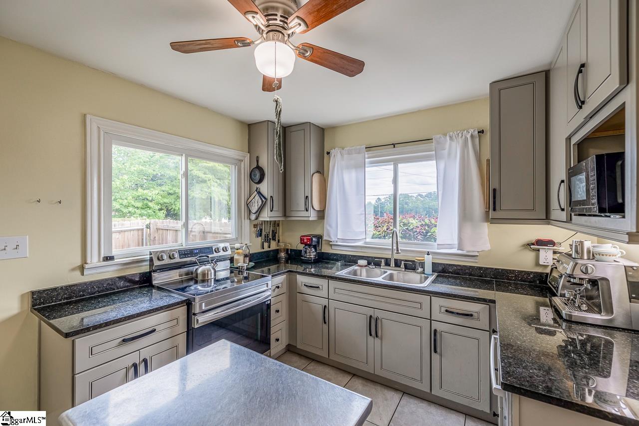 6913 White Horse Road Greenville, SC 29611-2528