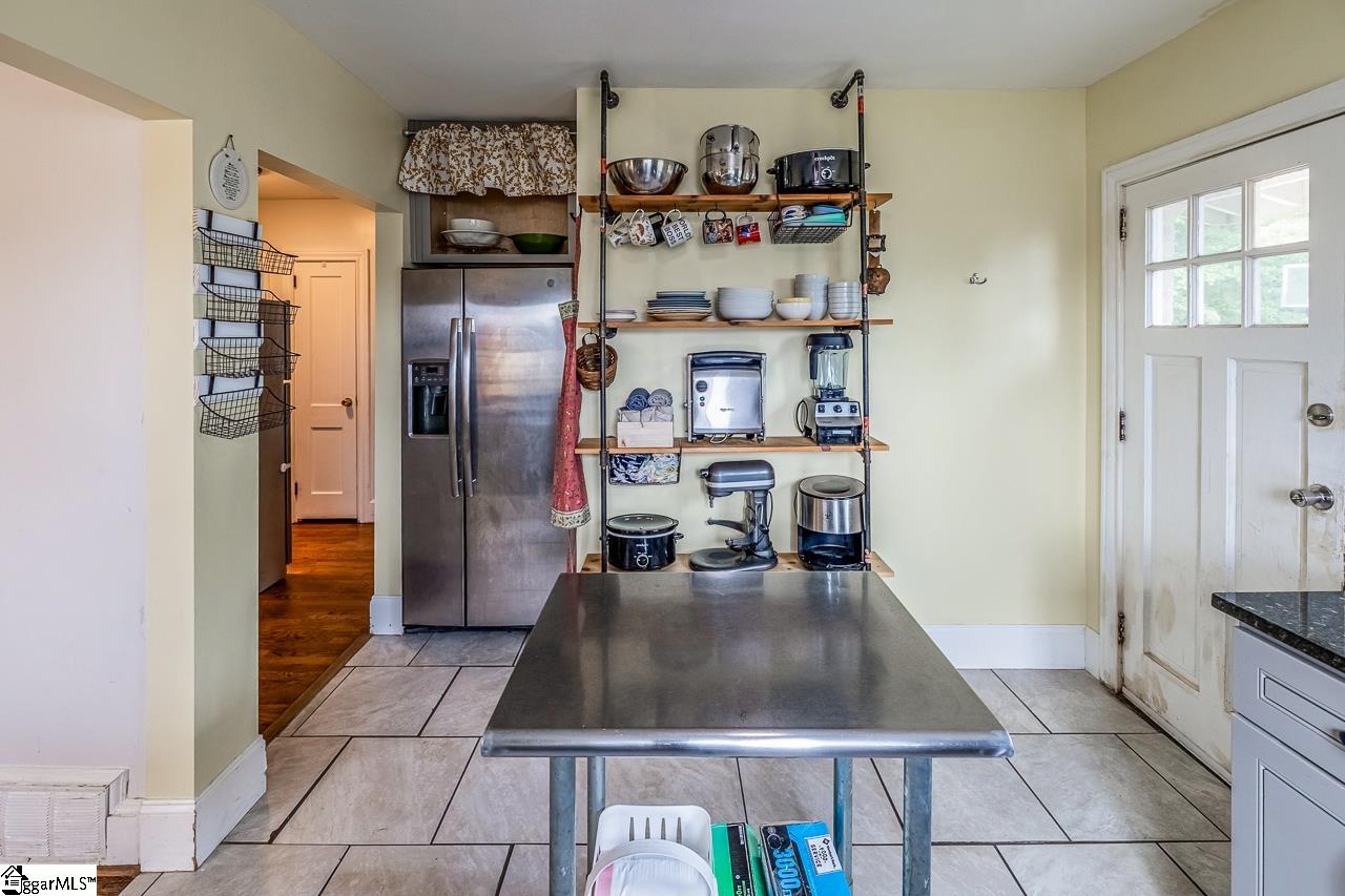 6913 White Horse Road Greenville, SC 29611-2528