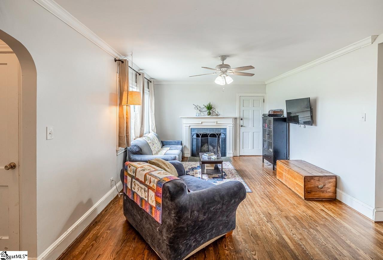 6913 White Horse Road Greenville, SC 29611-2528