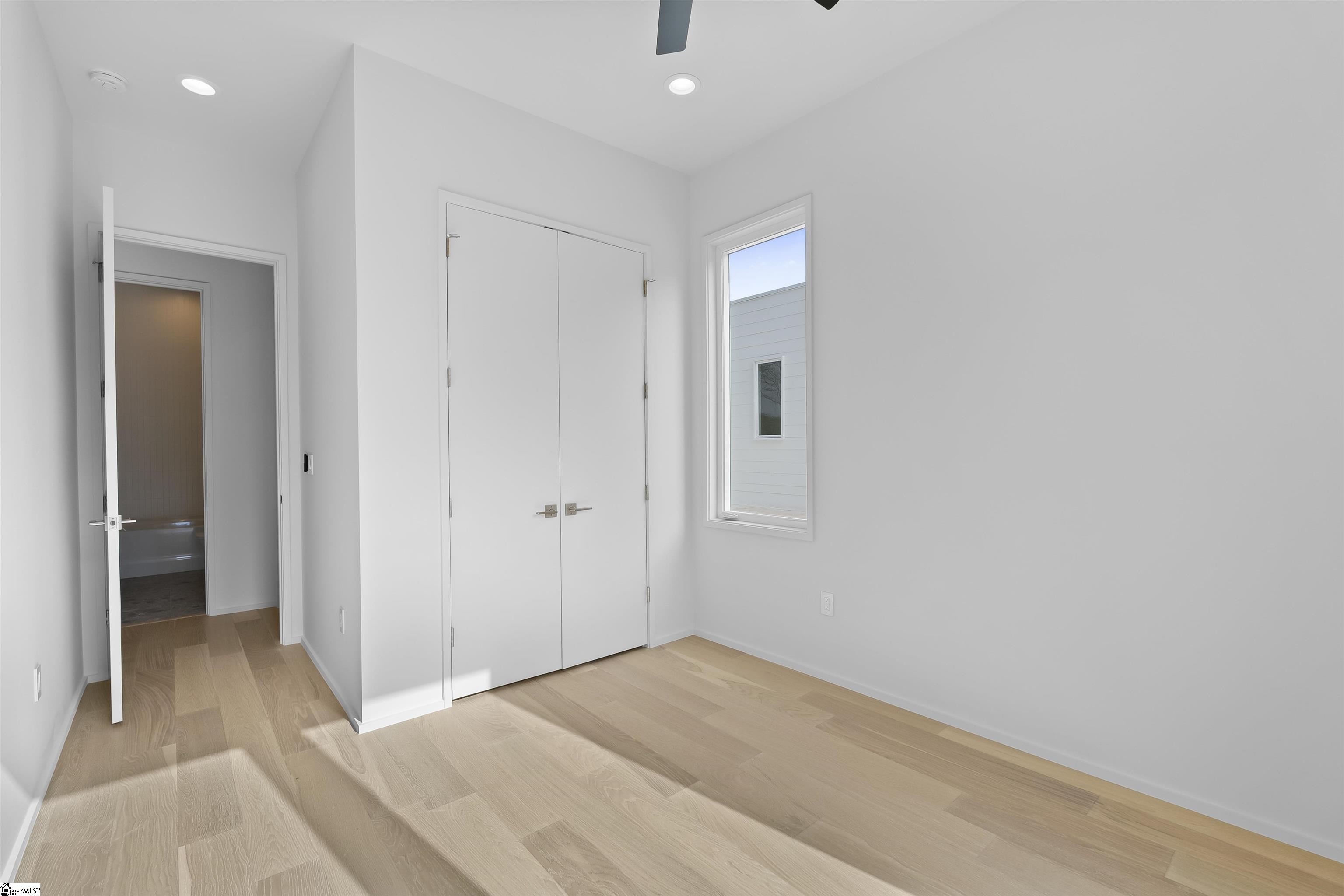 37 Baywood Avenue Greenville, SC 29607