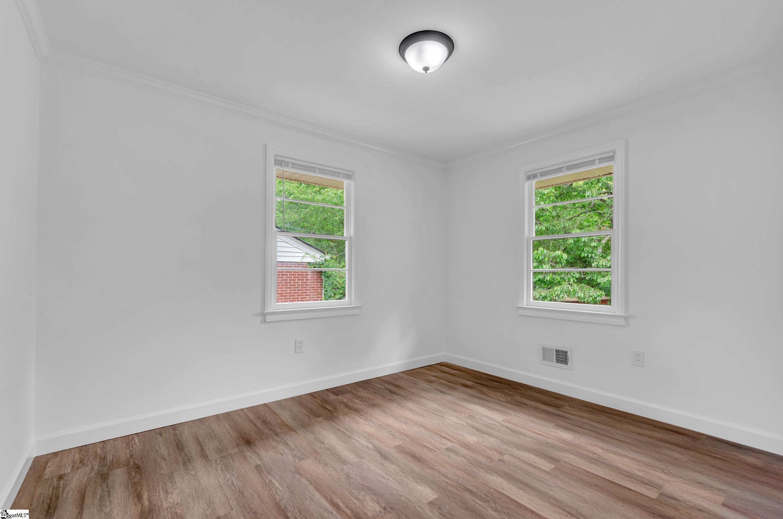 109 Leland Circle Greenville, SC 29617