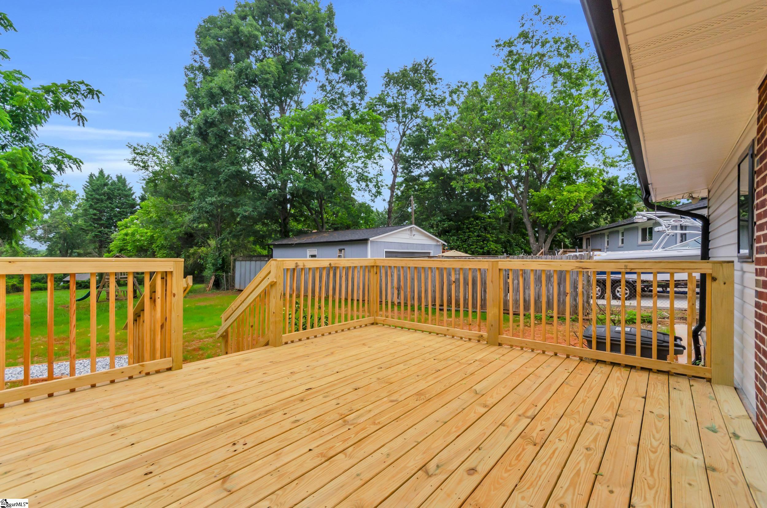 109 Leland Circle Greenville, SC 29617