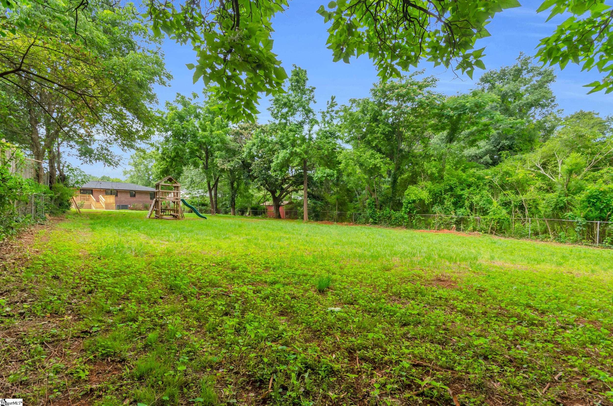 109 Leland Circle Greenville, SC 29617