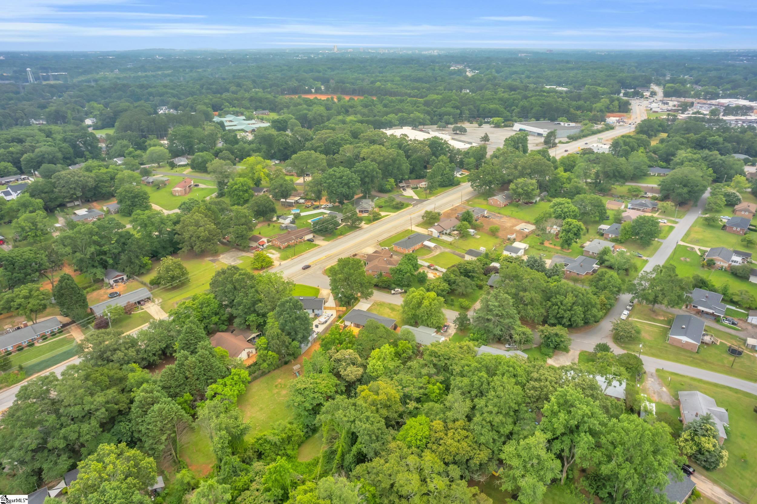 109 Leland Circle Greenville, SC 29617