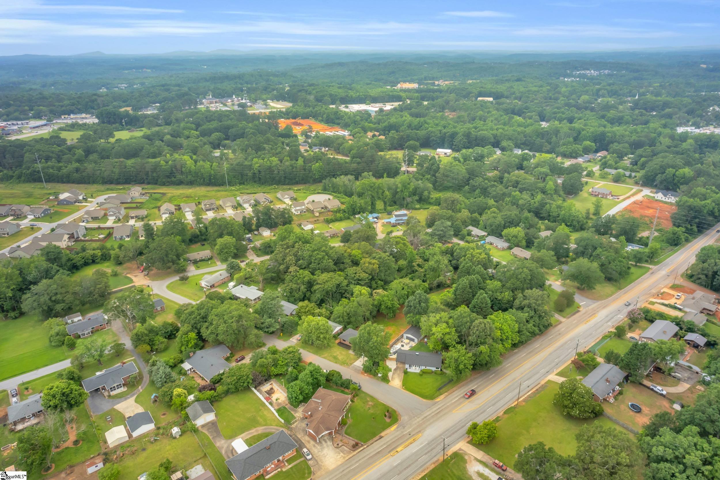 109 Leland Circle Greenville, SC 29617