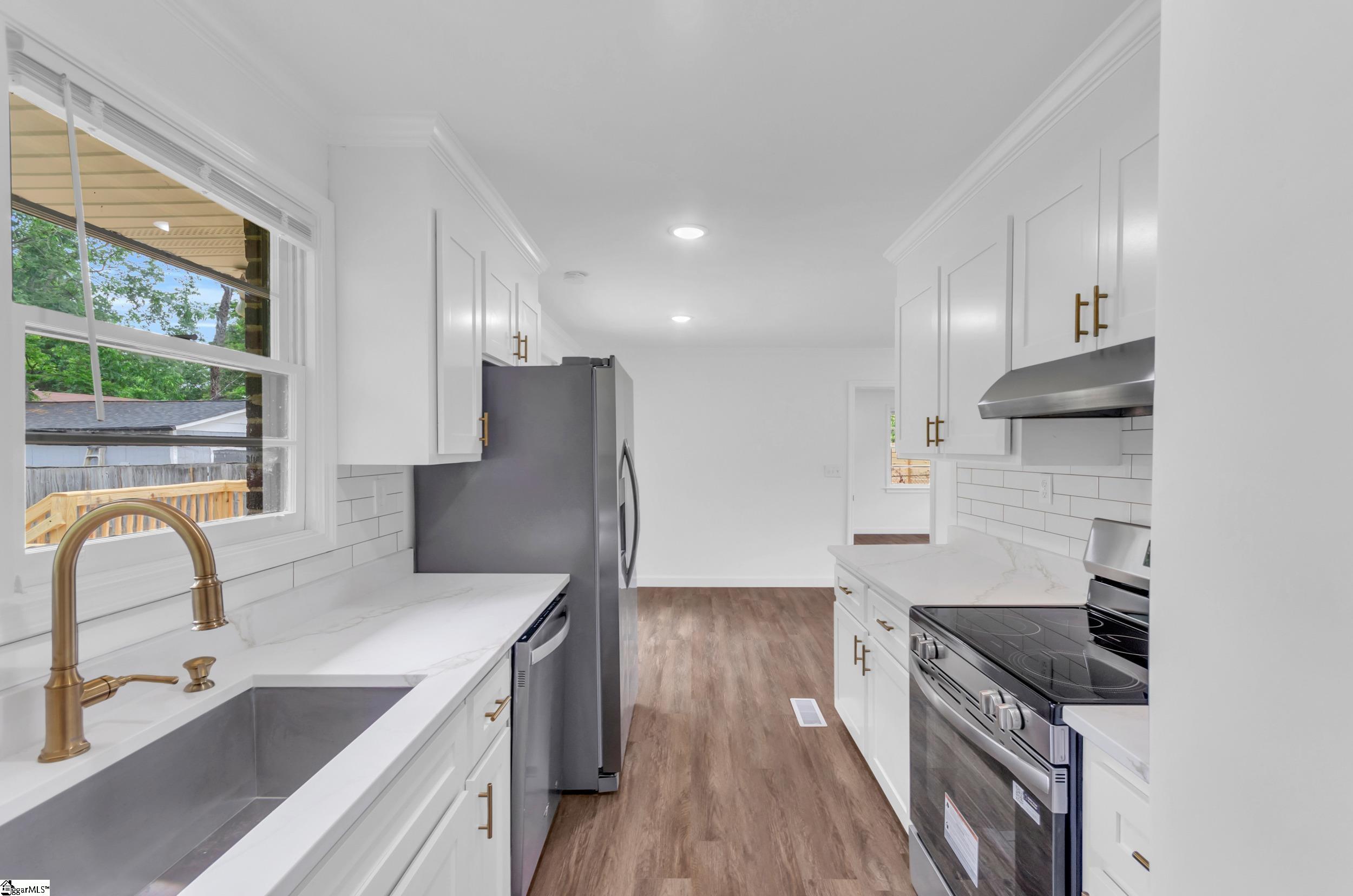 109 Leland Circle Greenville, SC 29617