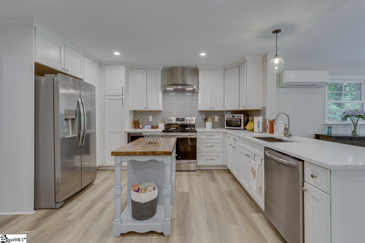 9 Mountain Brook Trail Greenville, SC 29609