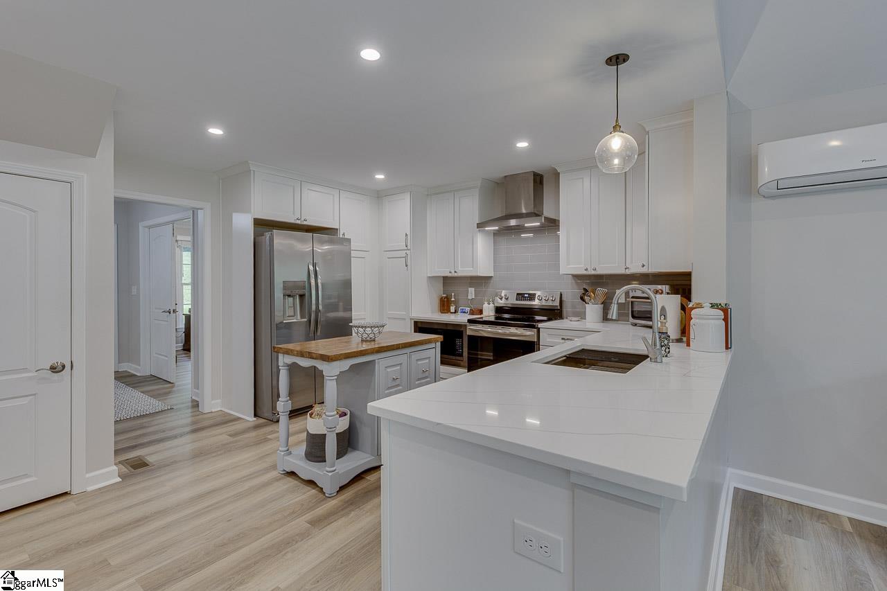 9 Mountain Brook Trail Greenville, SC 29609