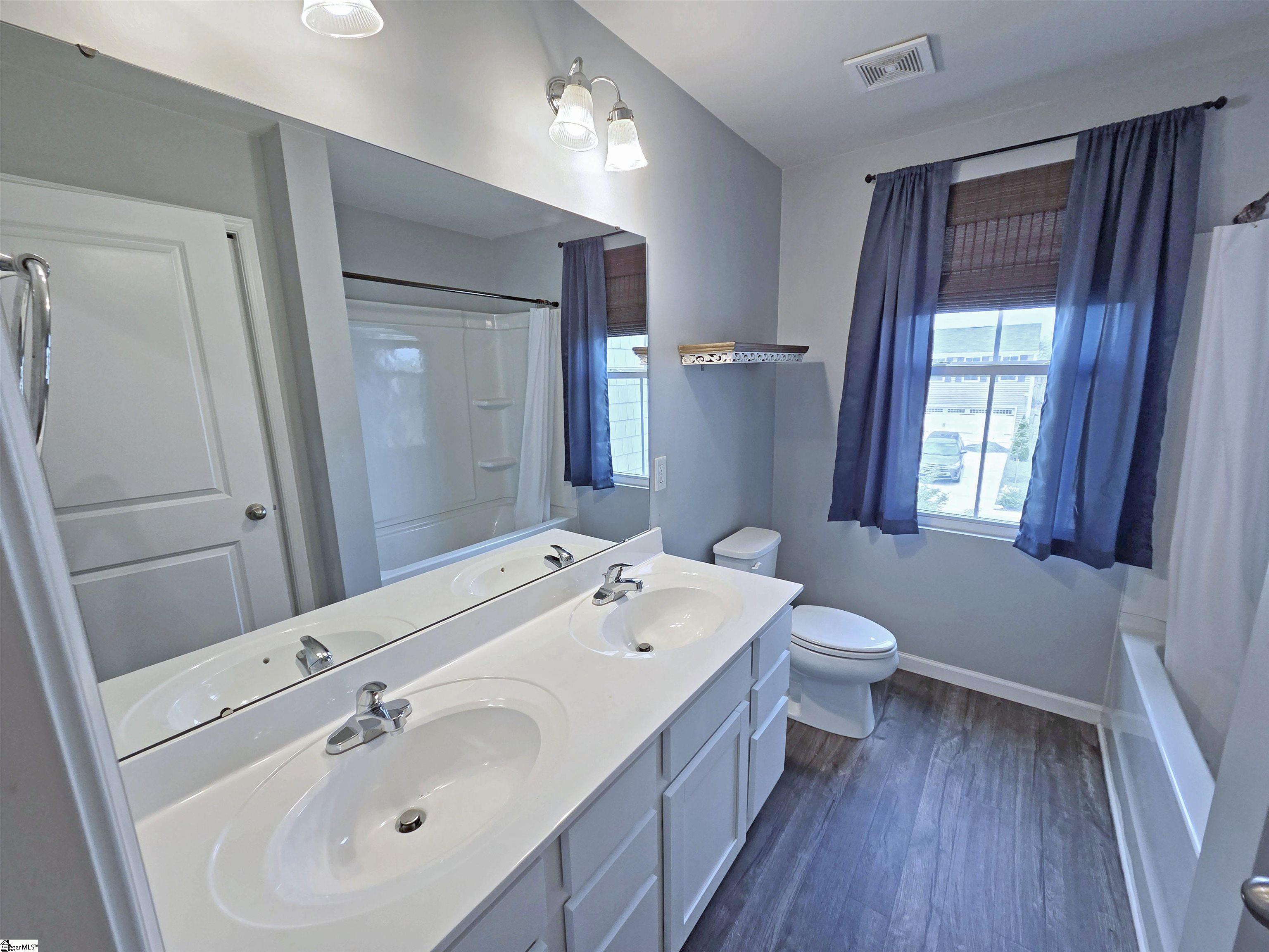 533 Heavenly Days Street Inman, SC 29349