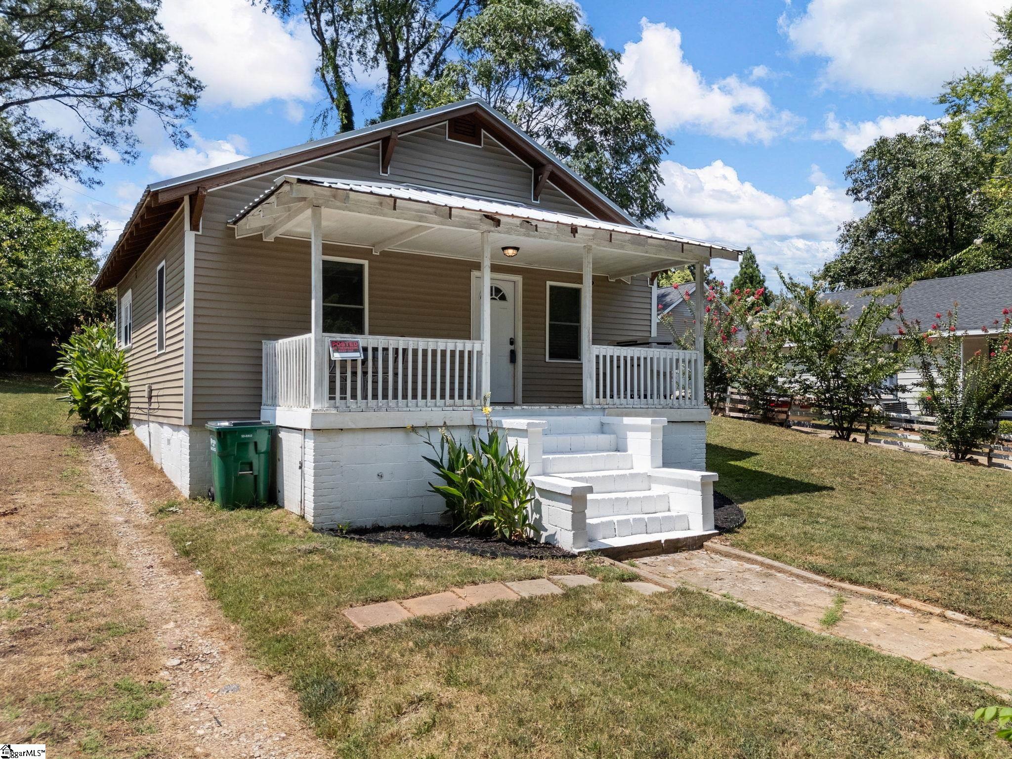 24 Oak Street Spartanburg, SC 29306