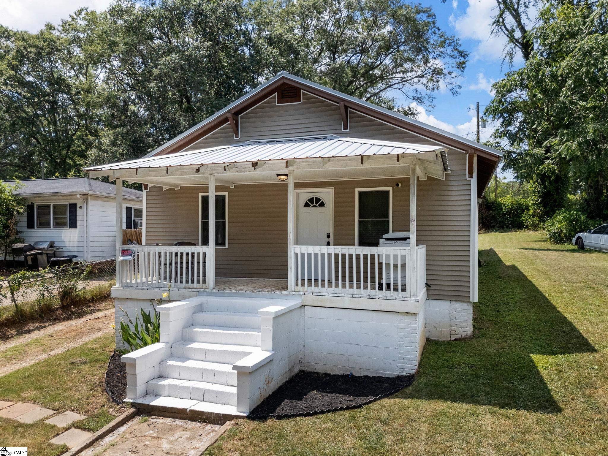 24 Oak Street Spartanburg, SC 29306