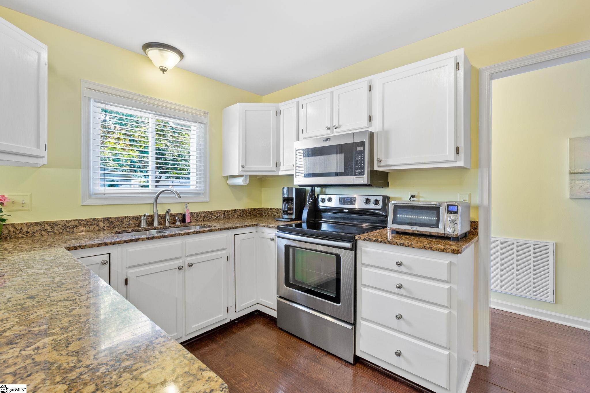 3 Lake Summit Drive Greenville, SC 29615