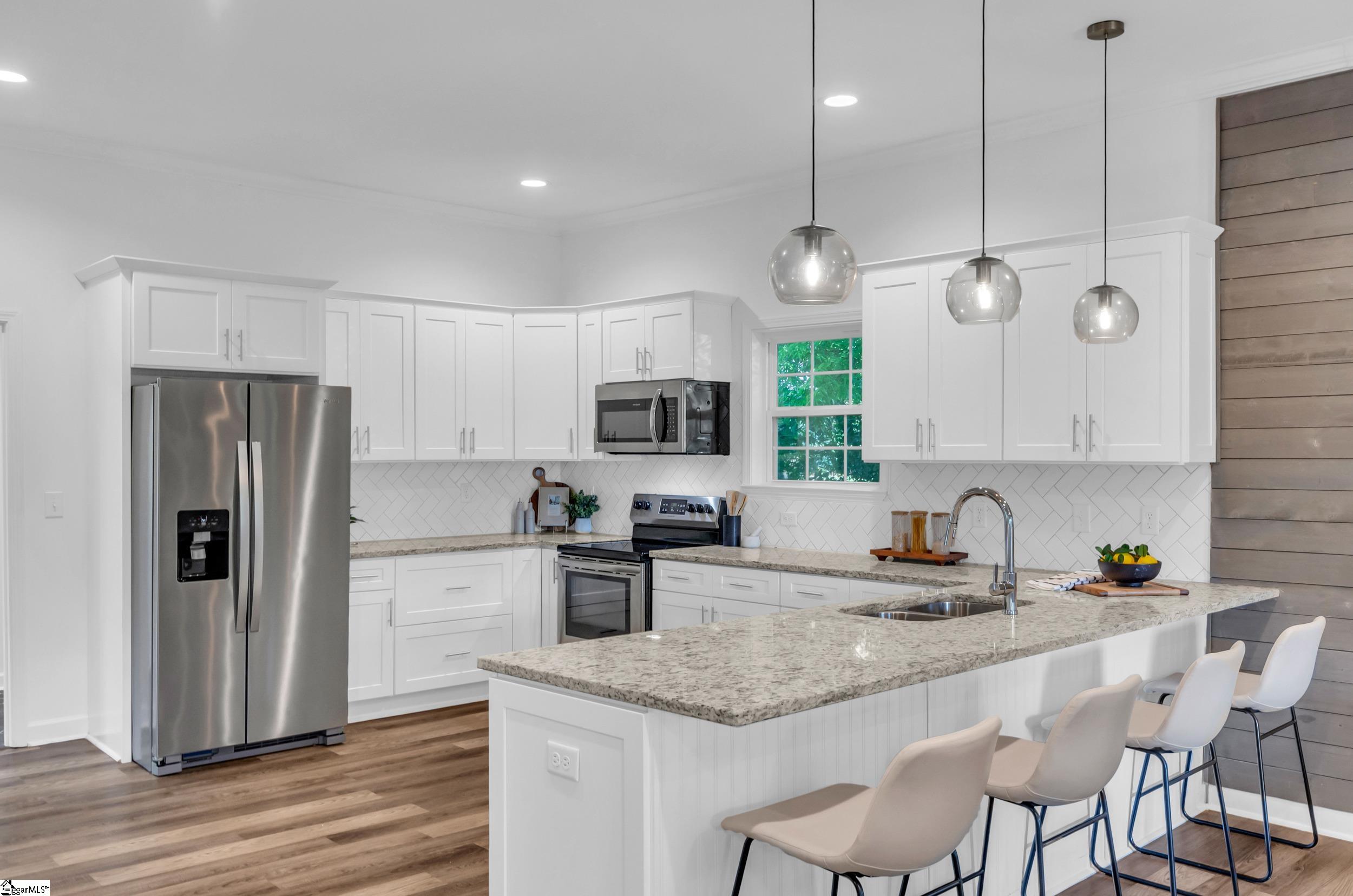 44 4th Avenue Greenville, SC 29611